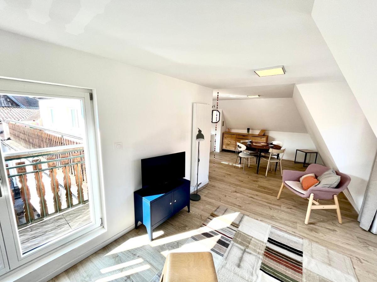 Sous Les Toits Avec Garage Et Terrasse A Ribeauville Bagian luar foto